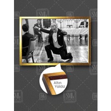 Mustafa Kemal Atatürk Zeybek Oynayan Efe Çerçeveli Yatay Kanvas Tablo