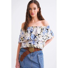 4648 Kadın Omzu Düşük Volanlı Çiçek Desenli Bluz Mavi