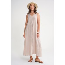 4700 Kadın V Yaka Önü Pileli Elbise Taş