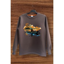 Balıkçı Avcılık Denizde Sandal ile Balık Tutmak Baskılı Regular Fit Bisiklet Yaka Kışlık Sweatshirt