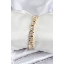 Pirinç Vıp Seri Gold Renk Zirkon Taşlı Kadın Bileklik - TJ-BB7920