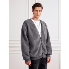 Gri/antrasit V Yaka Düğmeli Peluş Hırka