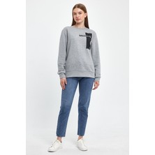 Kadın Bisiklet Yaka Rahat Kalıp 3 Iplik Kalın W.brooklyn Baskılı  Sweatshirt SPR24SWK31