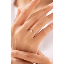 Minimal Taşlı Çiçek 14 Ayar Altın Yüzük