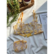 Çiçek Nakışlı Şeffaf Dantel Sütyen Takımı Desteksiz Balenli 75-90B