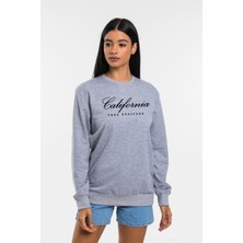 Kadın Bisiklet Yaka Regular Kalıp Ince Californıa  Baskılı Sweatshırt SPR24SWK125