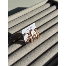 Xuping Çelik Küpe Liora Rose Gold Taşlı Kadın Halka Küpe Işıltılı ve Modern Paslanmaz Çelik Küpe Es