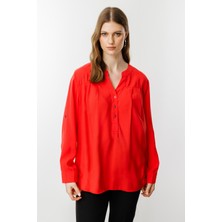 Ekol Kadın Büyük Beden Önü Düğmeli Hakim Yaka Bluz 3518 Mercan