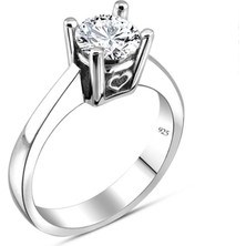 Gümüş Kalpli Tektaş Yüzük