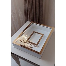 Verda Çerçeve Gold-Beyaz Ledli Anı Çerçevesi 30x40 cm Ahşap Kişiselleştirilmiş Gül Kutusu Tasarım