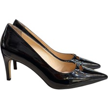 Siyah Rugan Hakiki Deri Toka Detay Topuklu Ayakkabı