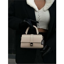 Night Paula Model Açık Vizon Kadın El ve Omuz Çantası Suni Deri Düz Desenli Basic Koleksiyon