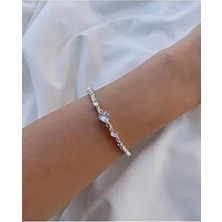 Eylül'ün Takısı Kadın Gümüş Kaplama Kalp Dorika Bileklik Zirkon Taşlı Şık Tasarım ile Özel Günler İçin