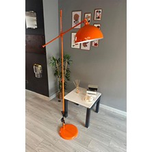 Turuncu Lambader Hareketli Başlık Modern Dekoratif Metal Oturma Odası Çalışma Odası Zemin Lambası