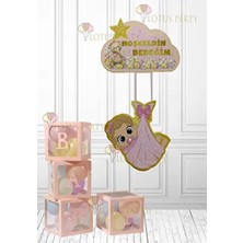 Lotus Party Kız Bebek Hastane Oda Süsleme Pembe Renk 1 Adet Kapı Süsü ve 4 Adet Baby Kutu