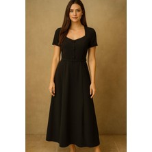 Siyah Kare Yaka Elbise