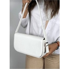 Bag & More Kadın Beyaz Kapaklı Baget Çanta