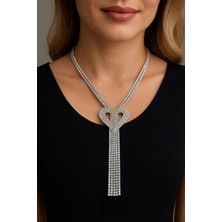 Baget Taşlı Kalpli Saçaklı Kadın Kolye – Parlak Zirkon Taşlı Gerdanlık, Şık Takı Hediye