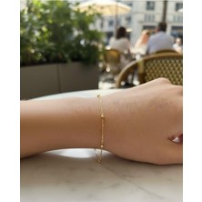 Şık Kadın Bileklik 3 Top Model Zarif ve Modern Tasarım