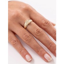 Modern Çizgili Taşlı 14 Ayar Altın Yüzük