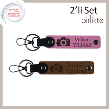 Kadraj Gibi Net Bir Hediye, Kamera Desenli, Kişisel Isimli Anahtarlık Takımı, Pembe-Açık Kahve