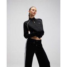 Ellesse Kadın Sweatshirt EF535-BK Siyah Rahat Kesim Tasarım ile Şık Sezonluk Ürün