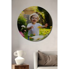 Güneşli Bahçede Neşeli Çocuk Sulu Boya Görünümlü Dekoratif Ahşap Ev/işyeri/ofis Yuvarlak Tablo