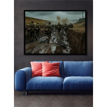 Çerçeve Görünümlü Savaşın Çamurlu Ayak Izleri Yağlı Boya Görünümlü Ofis Dekoratif Ahşap Kare Tablo