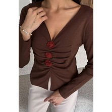 Ön Gül Detaylı Triko Bluz P-00018209