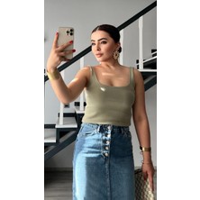 Çağla Yeşili Kare Yaka Fitilli Askılı Atlet