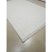 Elit Krem Saçaklı Kabartmalı Yıkanabilir Kaymaz Taban Kesme Yolluk Halı