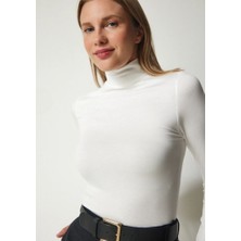 W0010437 Bsm Yarım Boğazlı Basic Bluz