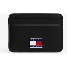 Tommy Hilfiger Kadın Minimalist Kartlık Siyah Renkli Metal Amblem ile Şık Tasarım