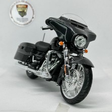 Harley Davidson Street Glide 1:12 Diecast Motosiklet – Lisanslı Metal Model Siyah