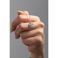 925 Ayar Gümüş Aquamarin Taşlı Papatya Gümüş Kolye