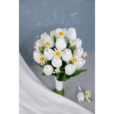 Islak Lale Papatyalı Beyaz Gelin Çiçeği