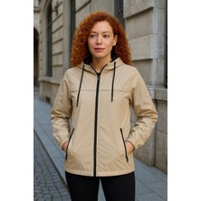 Comstar Kadın Taş Rüzgarlık & Yağmurluk Kapşonlu Hafif Uzun Kol Slim Fit Tasarım
