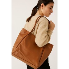 Büyük Boy Yumuşak Derili ve Keten Kadın Çanta Modelleri