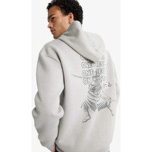 DeFacto One Piece Boxy Fit Kapüşonlu Sırt Baskılı Sweatshirt E9297AX25AU