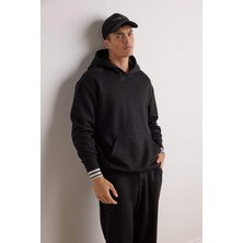DeFacto Boxy Fit Kapüşonlu Kanguru Cepli Jakarlı Sweatshirt E9308AX25AU