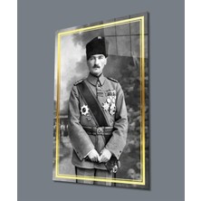 Atatürk Üniformalı Siyah Beyaz Cam Tablo Hediyelik Büyük Tablo Ev Ofis Dekoru