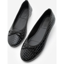 Marjin Kadın Fiyonk Detaylı Günlük Babet Monit Siyah