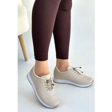 Beyaz Tabanlı Ortopedik Topuk Dikenine Karşı Özel Üretim Bağcıklı Spor Ayakkabı Cilt Bej Topuk Boyu 1,5 cm