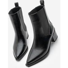 Marjin Kadın Sivri Burun Kalın Topuklu Çift Lastikli Topuklu Bot Ropes Siyah