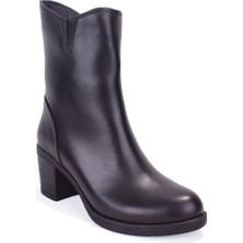 Dagoster DZA07-1314700 Siyah Klasik Topuk Deri Kadın Bot