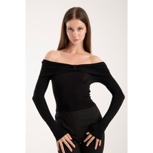 Kadın Geniş Yaka Omzu Açık Viskon Bluz – Esnek, Uzun Kollu, Slim Fit 3013