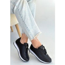 Beyaz Tabanlı Ortopedik Topuk Dikenine Karşı Özel Üretim Bağcıklı Spor Ayakkabı Cilt Siyah Topuk Boyu 1,5 cm