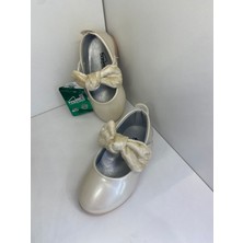 Sedef Beyaz Fiyonk Babet