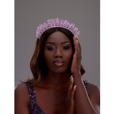 Kristal Taşlı Gelin Tacı – Zarif ve Işıltılı Tasarım