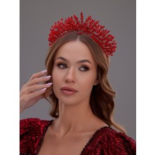 Kristal Taşlı Taç – Işıltılı ve Zarif Davet Aksesuarı